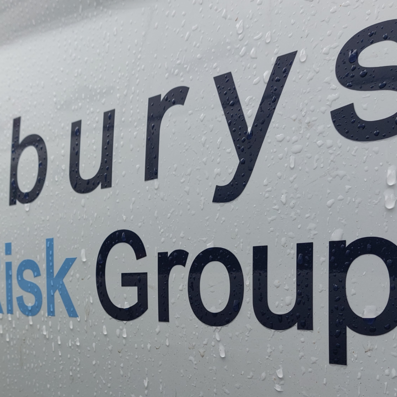 bradburys-global-risk-group logo sign